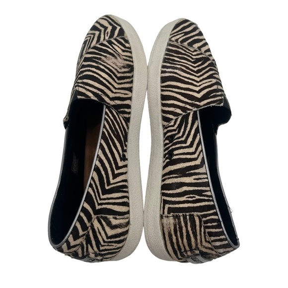 Toms Cream Brown Zebra Striped Calf Hair Loafers Size 8 Women’s - Picture 7 of 10